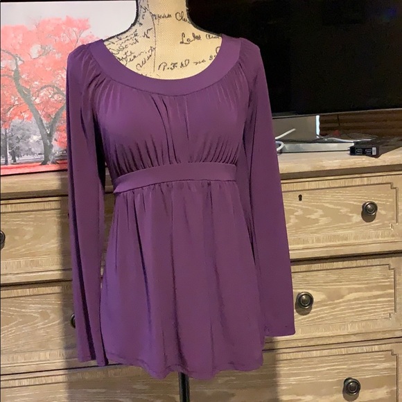 Two Hearts Maternity Tops - 💖 Stunning purple tie back maternity shirt! 💖